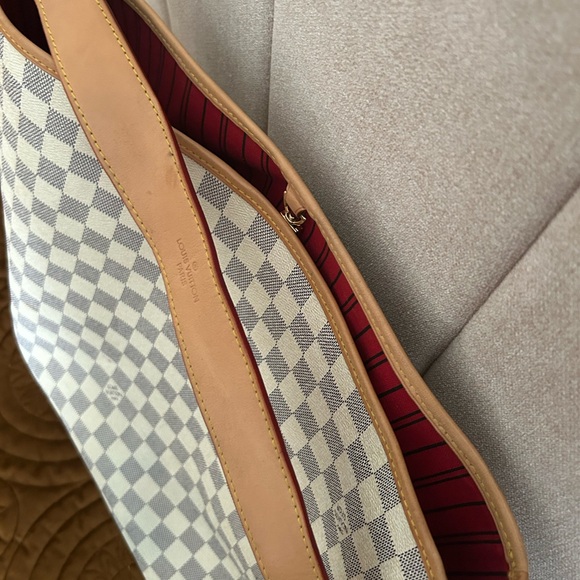 Fashion design Checkered medium women’s hand bag in White and gray - Picture 5 of 7